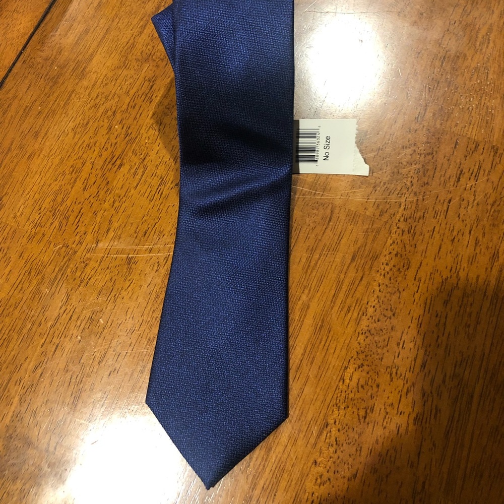 Perry Ellis NWT Mens Tie - Blue